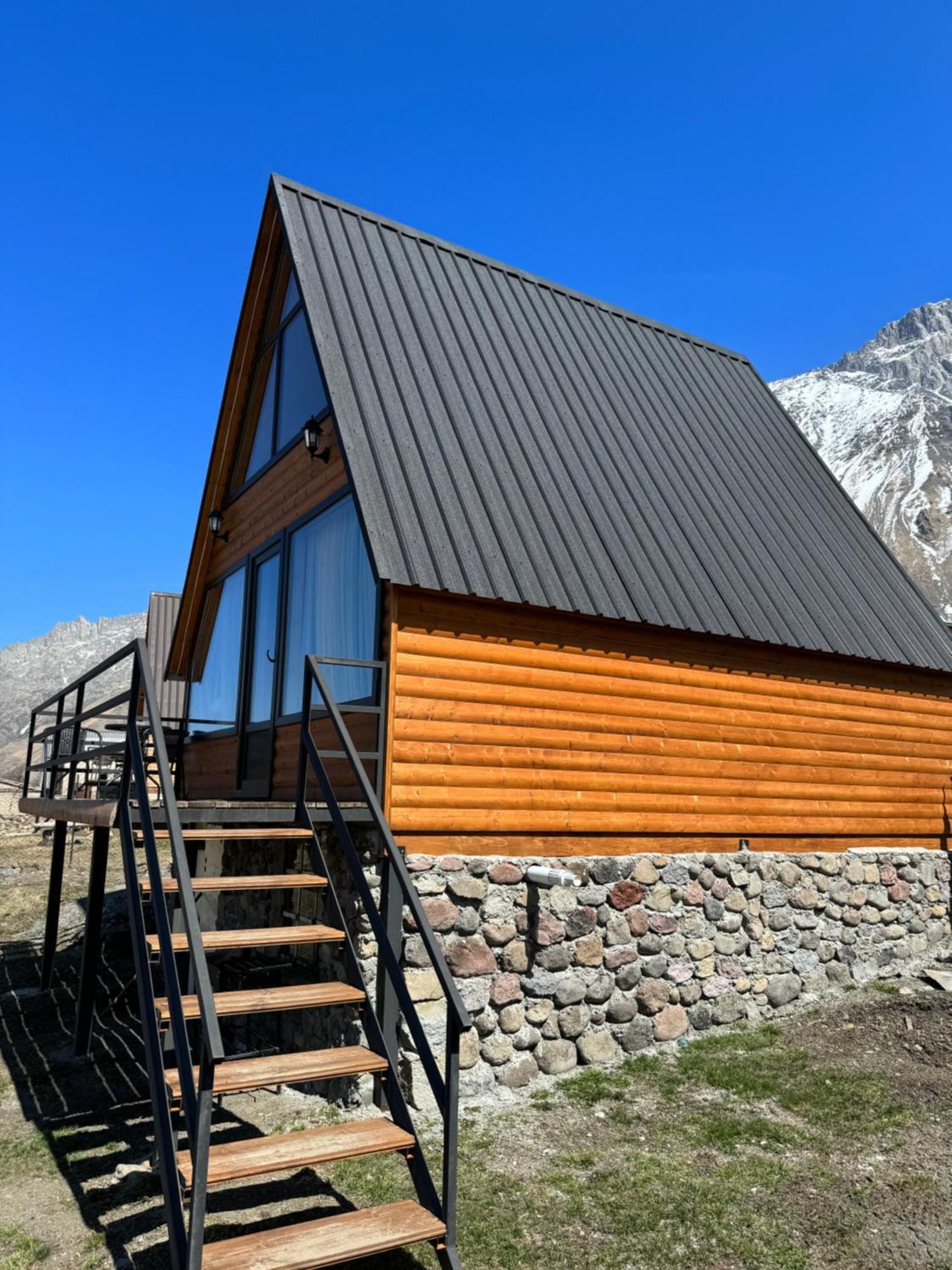 Qusha Cottage Kazbegi Exterior photo