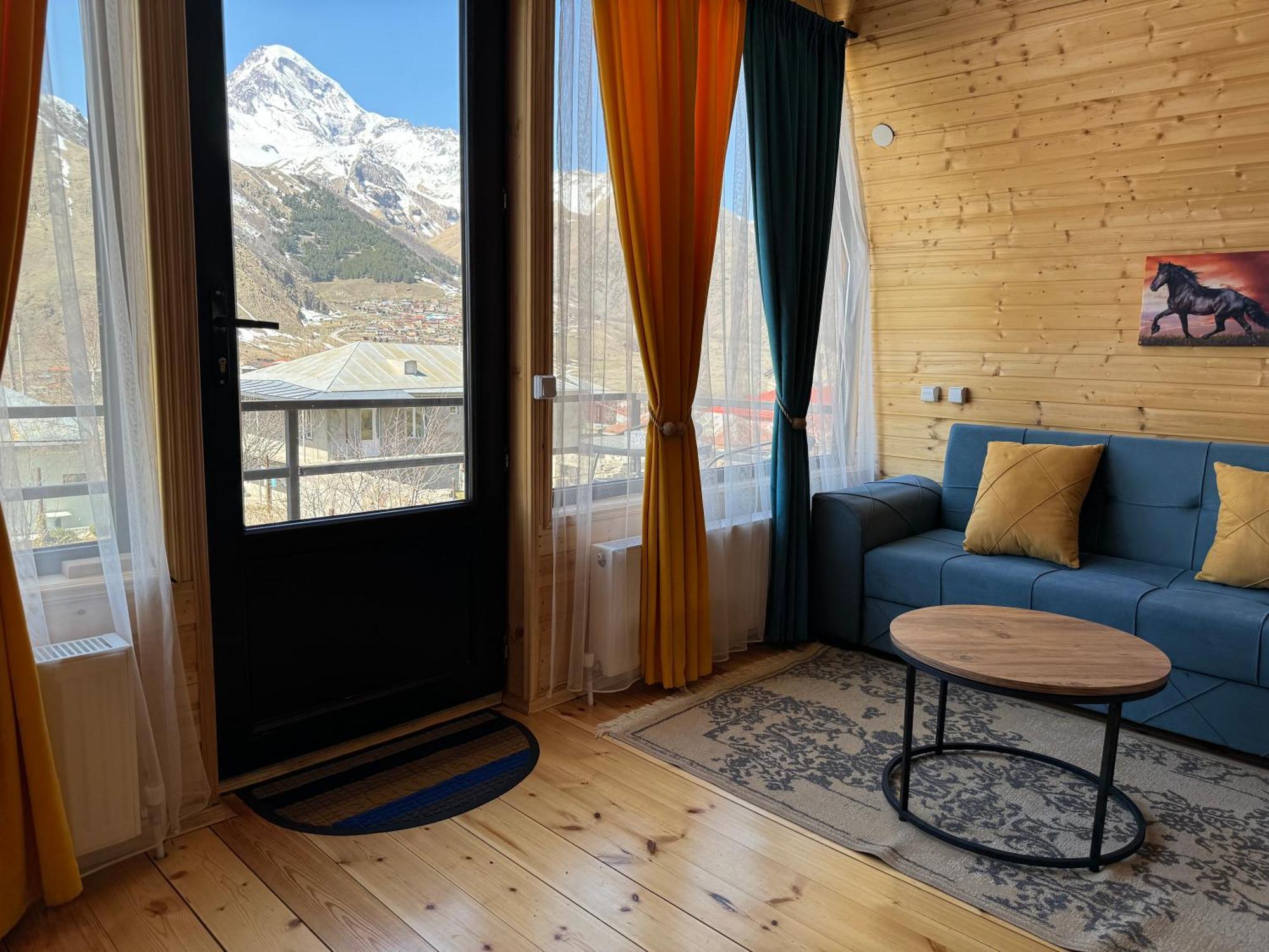 Qusha Cottage Kazbegi Exterior photo